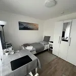 Rooms In Duesseldorf Near The Airport/Fair